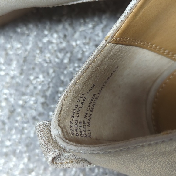 Bass Gold Womens Dylan Loafers Size 10 NWOT - Picture 4 of 8